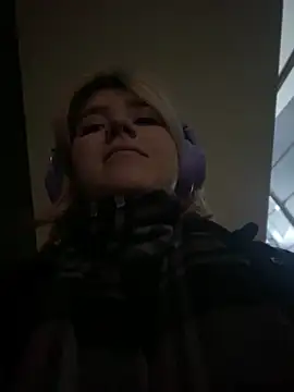 Snapshot of Baby__Naughty chatting on 12/15/24, 01:11 Baby Naughty online show from 12/15/24, 01:11