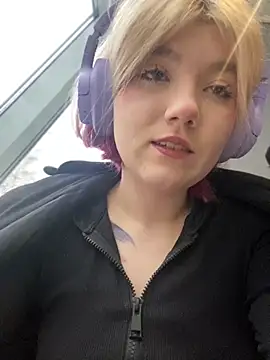 Snapshot of Baby__Naughty chatting on 01/13/25, 12:13 Baby Naughty online show from 01/13/25, 12:13
