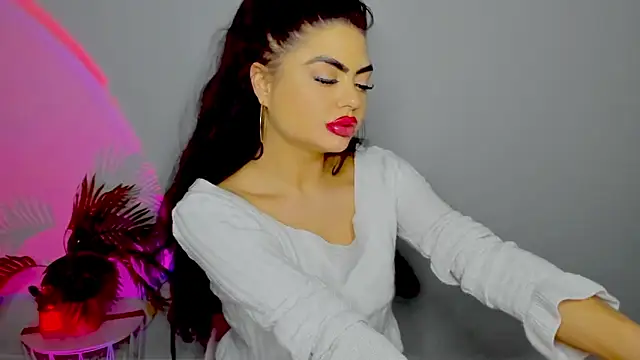 Snapshot of aishahottie chatting on 12/07/24, 01:25 aishahottie online show from 12/07/24, 01:25