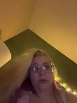 Lalalynn online show from 02/22/26, 10:25