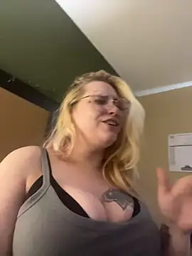 Lalalynn online show from 04/14/26, 06:58