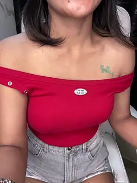 LeisyXO online show from 12/06/24, 10:30