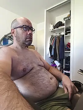 Snapshot of veryverybigdick45 chatting on 06/18/26, 09:09 veryverybigdick45 online show from 06/18/26, 09:09