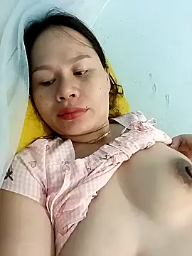 Snapshot of Baby-ladyass20 chatting on 02/11/25, 02:46 Baby-ladyass20 online show from 02/11/25, 02:46