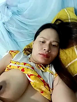 Snapshot of Baby-ladyass20 chatting on 02/13/25, 06:09 Baby-ladyass20 online show from 02/13/25, 06:09