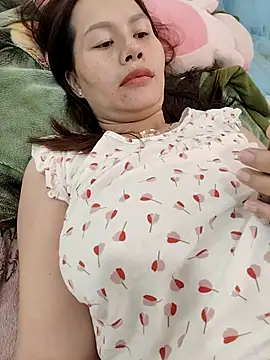 Snapshot of Baby-ladyass20 chatting on 10/01/25, 02:06 Baby-ladyass20 online show from 10/01/25, 02:06