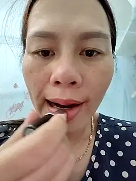 Snapshot of Baby-ladyass20 chatting on 11/07/25, 02:33 Baby-ladyass20 online show from 11/07/25, 02:33