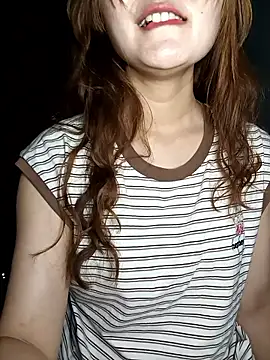 Snapshot of Girl20sexy chatting on 04/23/26, 06:21 Girl20sexy online show from 04/23/26, 06:21
