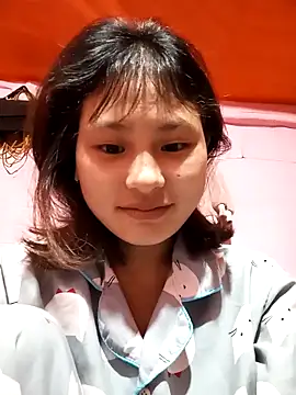 trieungoclnt online show from 02/19/25, 04:22