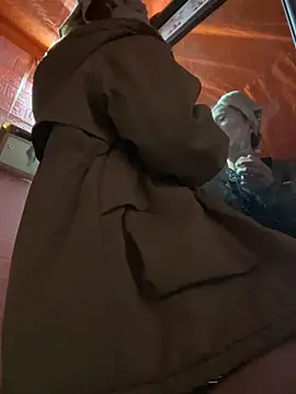 trieungoclnt online show from 02/04/26, 03:23