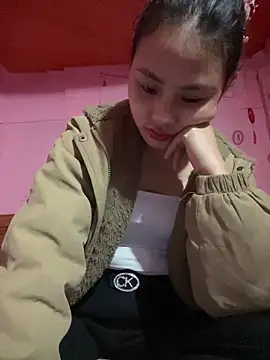 trieungoclnt online show from 02/18/26, 05:36