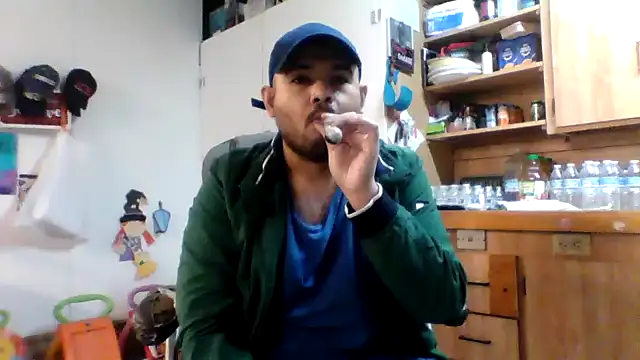 Snapshot of JooveyRose chatting on 03/05/25, 07:16 JooveyRose online show from 03/05/25, 07:16