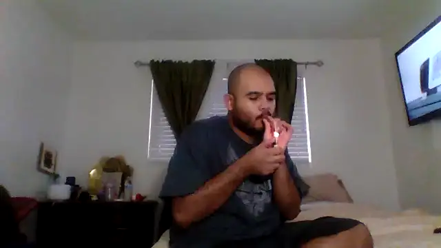 Snapshot of JooveyRose chatting on 10/15/25, 06:19 JooveyRose online show from 10/15/25, 06:19