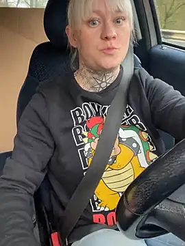 poussichienne online show from 02/24/26, 11:19