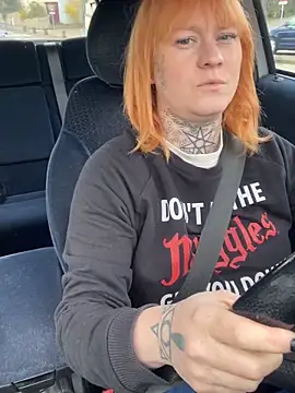 poussichienne online show from 03/26/26, 11:16