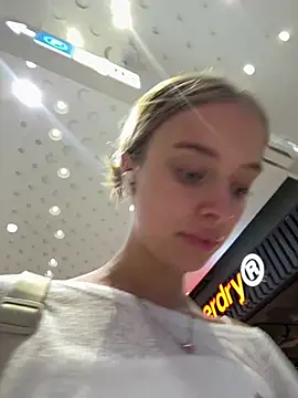 enjoy my beauty online show from 12/13/24, 04:22