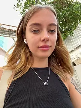 enjoy my beauty online show from 01/19/25, 04:44