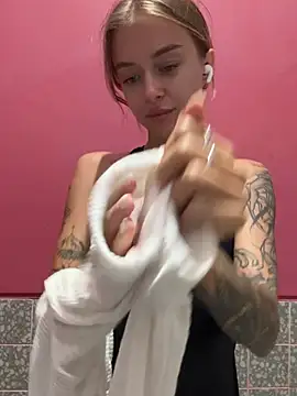 enjoy my beauty online show from 01/31/25, 07:29