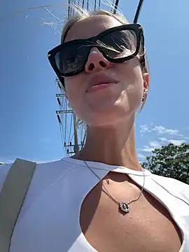 enjoy my beauty online show from 02/07/25, 04:16