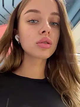 enjoy my beauty online show from 02/19/25, 04:55