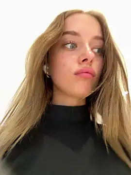 enjoy my beauty online show from 02/22/25, 04:18