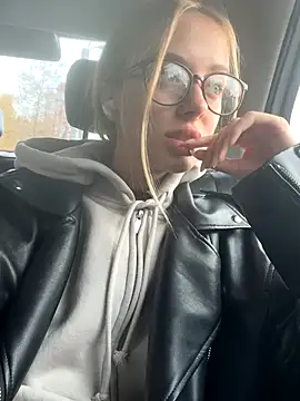 enjoy my beauty online show from 10/20/25, 07:20