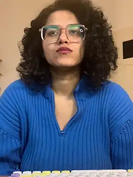 Snapshot of Curvydesifromgermany chatting on 01/28/25, 08:04 Curvydesifromgermany online show from 01/28/25, 08:04