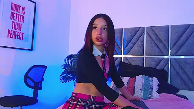 Laura Dicardy online show from 11/19/25, 07:25