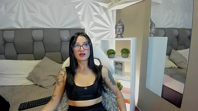 Snapshot of mariiana-diaz chatting on 03/04/26, 05:08 mariiana-diaz online show from 03/04/26, 05:08