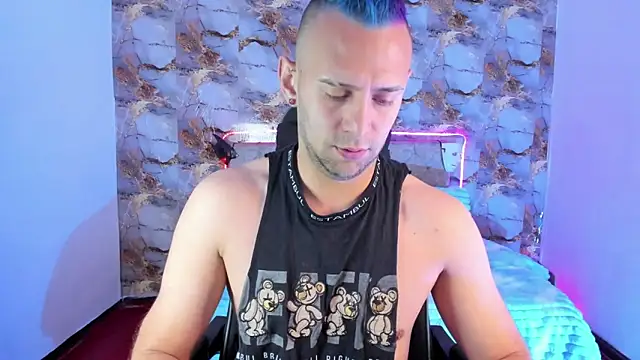 Snapshot of Damon_Bakert chatting on 04/24/26, 02:41 Damon Bakert online show from 04/24/26, 02:41