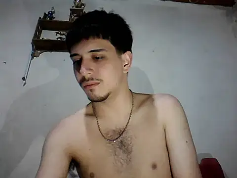 Snapshot of Elvergonn2105 chatting on 09/27/25, 04:17 Elvergonn2105 online show from 09/27/25, 04:17