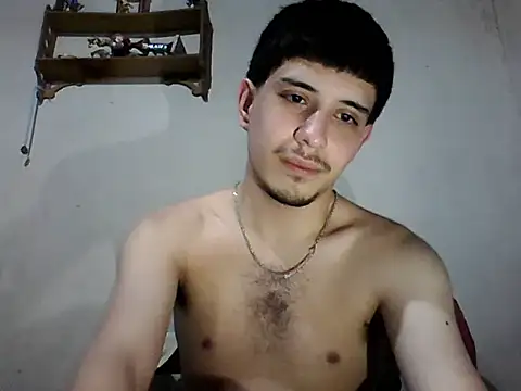 Snapshot of Elvergonn2105 chatting on 10/03/25, 04:20 Elvergonn2105 online show from 10/03/25, 04:20