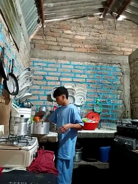 Lukas strong online show from 09/10/25, 04:07