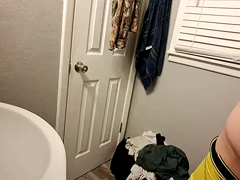 bigdickdaddy2184 online show from 12/13/24, 04:22