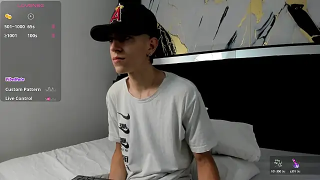 Snapshot of Dei_v_48 chatting on 12/05/24, 07:49 Dei v 48 online show from 12/05/24, 07:49