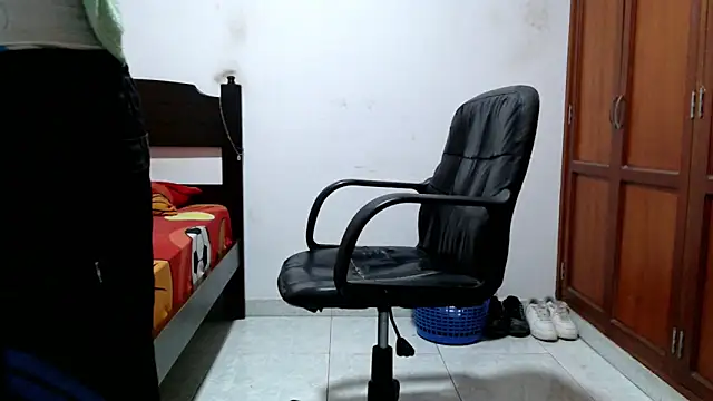 Snapshot of Dei_v_48 chatting on 02/20/26, 10:54 Dei v 48 online show from 02/20/26, 10:54