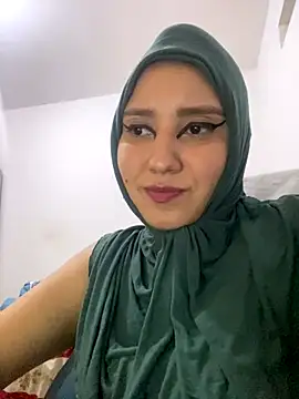 hannahayat online show from 09/19/25, 08:31
