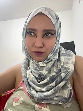 hannahayat online show from 04/23/26, 09:39