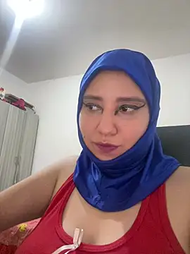 Snapshot of hannahayat chatting on 05/05/26, 11:24 hannahayat online show from 05/05/26, 11:24