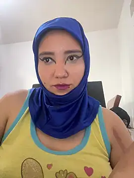 Snapshot of hannahayat chatting on 05/30/26, 02:47 hannahayat online show from 05/30/26, 02:47