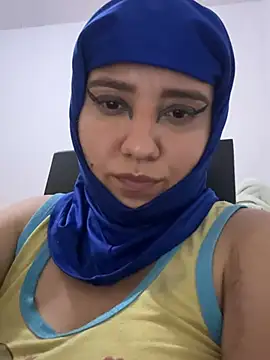 Snapshot of hannahayat chatting on 06/06/26, 12:27 hannahayat online show from 06/06/26, 12:27