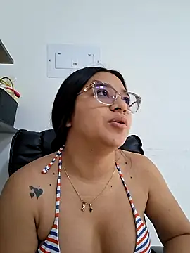 -VICKKY online show from 02/25/26, 02:27