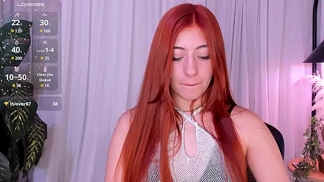 Snapshot of tiffany_becker chatting on 02/27/25, 11:37 tiffany becker online show from 02/27/25, 11:37