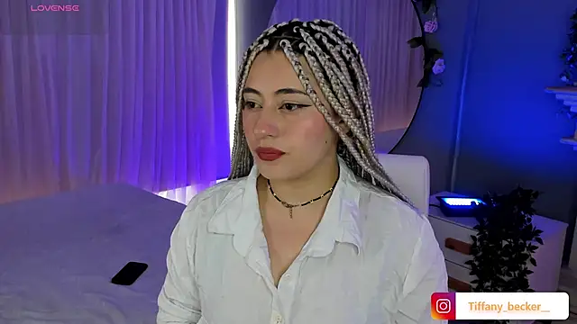 tiffany becker online show from 04/01/26, 01:01