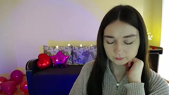 Pretty shy online show from 02/10/25, 09:04