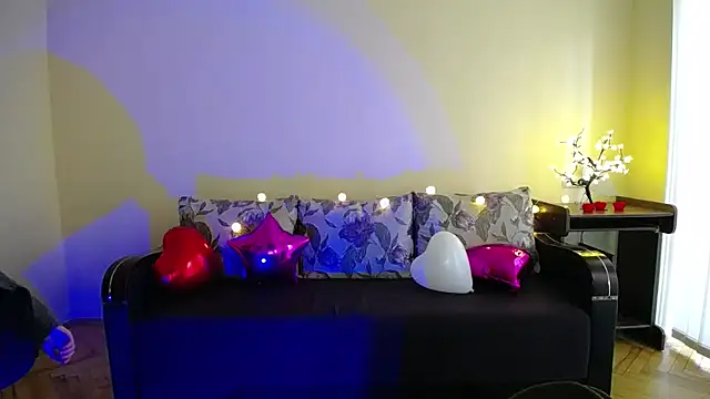 Pretty shy online show from 02/22/25, 09:23