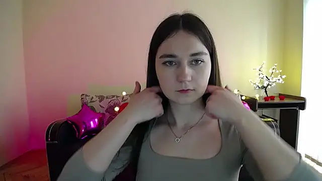 Pretty shy online show from 03/12/25, 09:02