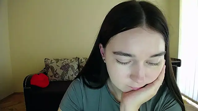 Pretty shy online show from 09/23/25, 09:45