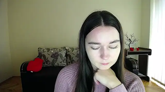 Pretty shy online show from 10/07/25, 09:28