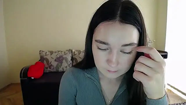 Pretty shy online show from 11/11/25, 09:20